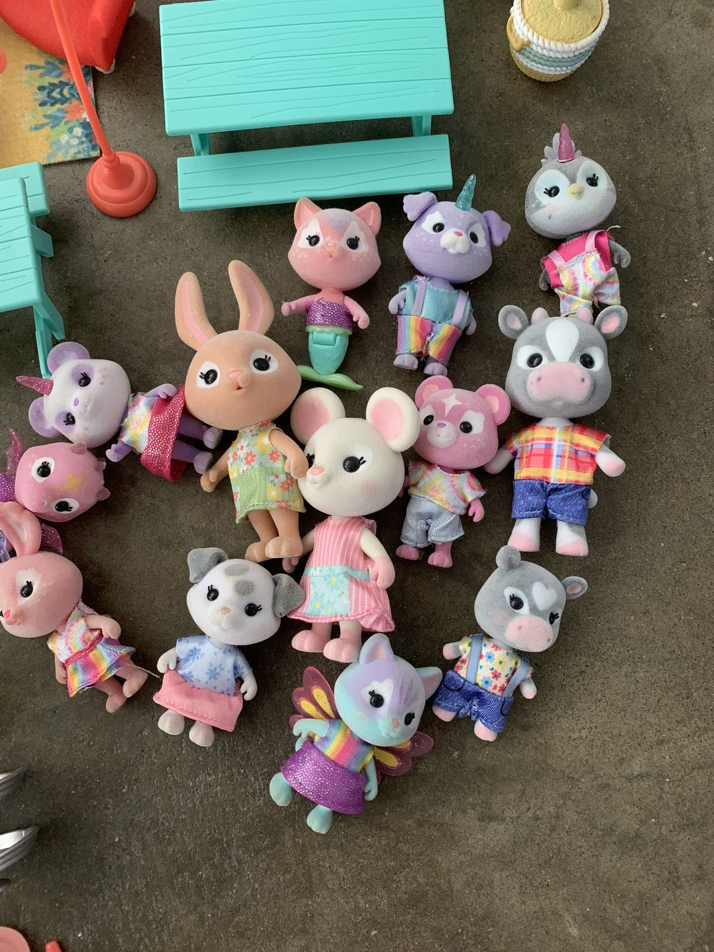 Honey Bee Acres Toy