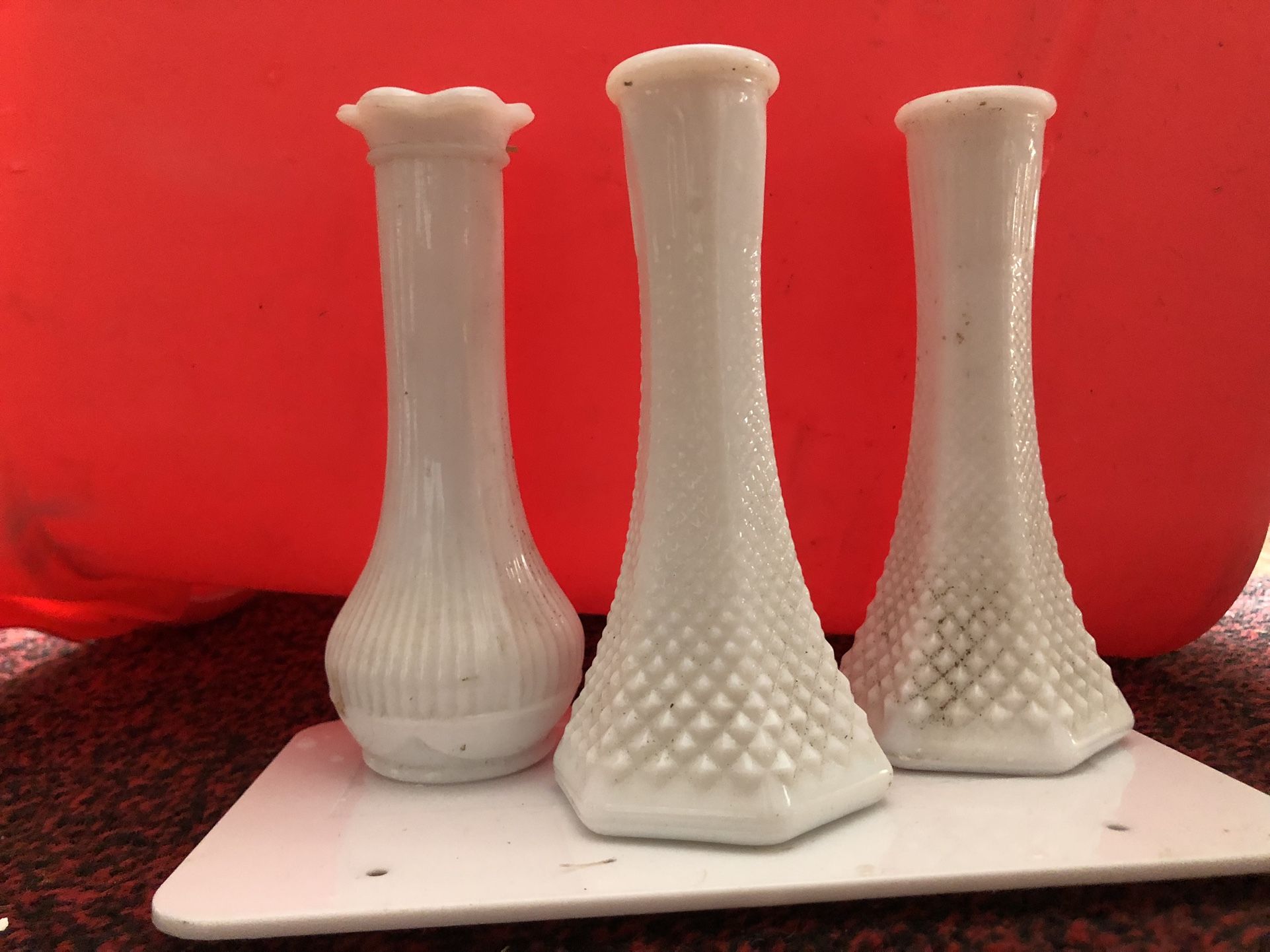 VINTAGE WHITE MILK GLASSLOT OF 3 Bud Vase E.0 Brody Co