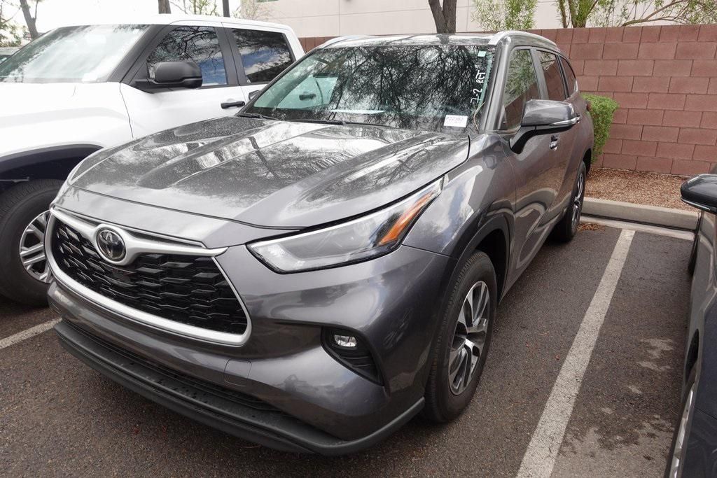 2024 Toyota Highlander