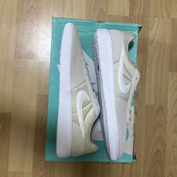 Nike SB Team Classic Sample Beige White Suede Men’s Size 9 Rare Not on StockX