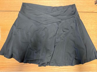 New swim skort size 8/10(woman)