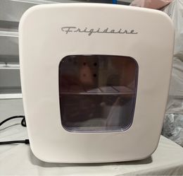 Frigidaire Mini Fridge