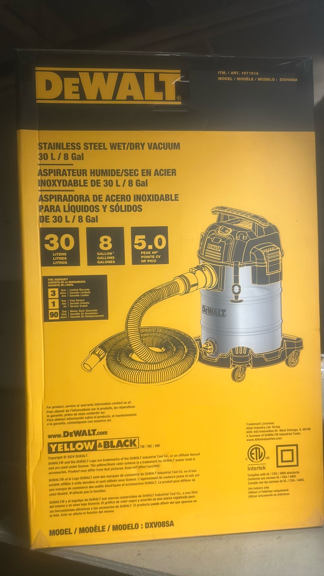 Dewalt 30 Litter Wet/dry Vacuum