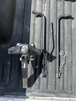 CURT Trailer Hitch with Accessories