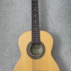 Amigo Classical Guitar – Model AM1 – Great Condition