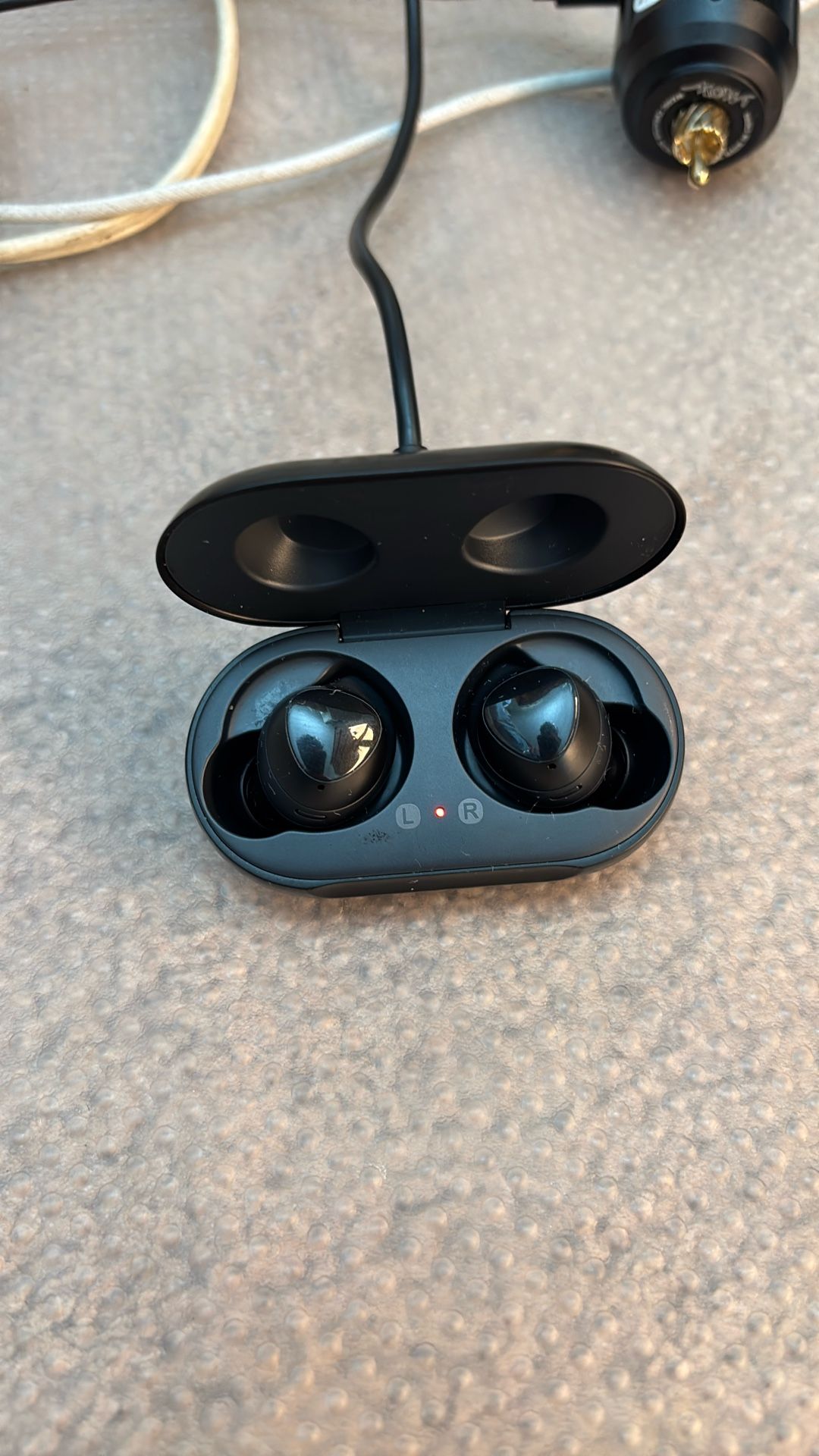 Samsung Wireless Headphones