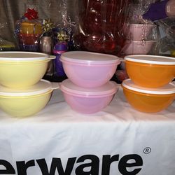 Tupperware 