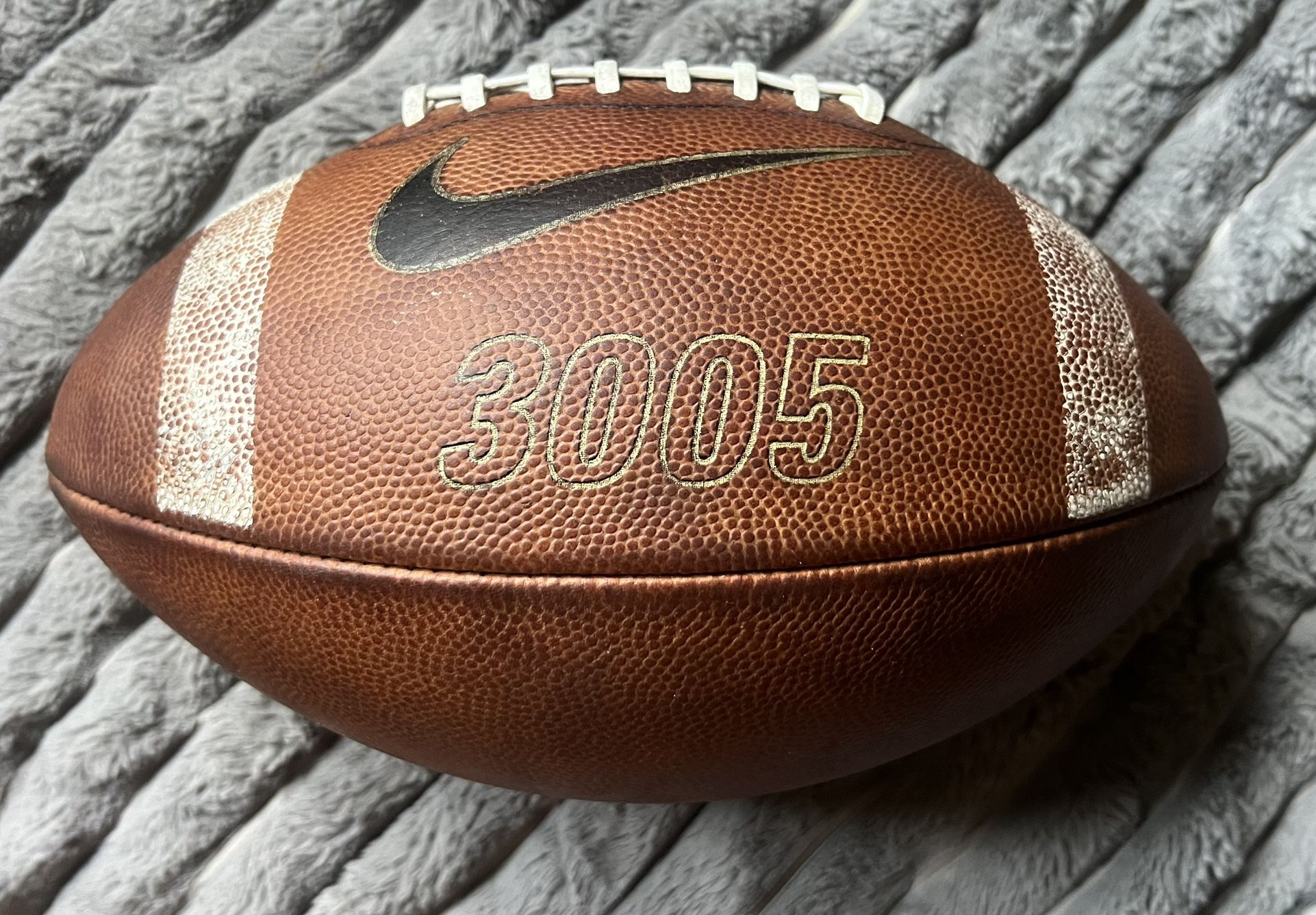 Nike 3005 Leather Football 
