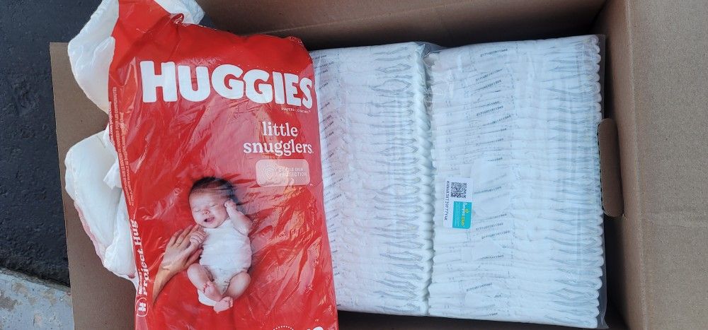 pamper huggies newborn baby diapers new