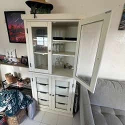 Hutch Cabinet 