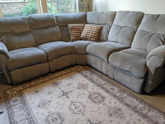 La-Z-Boy Semi Circular Reclining Sofa