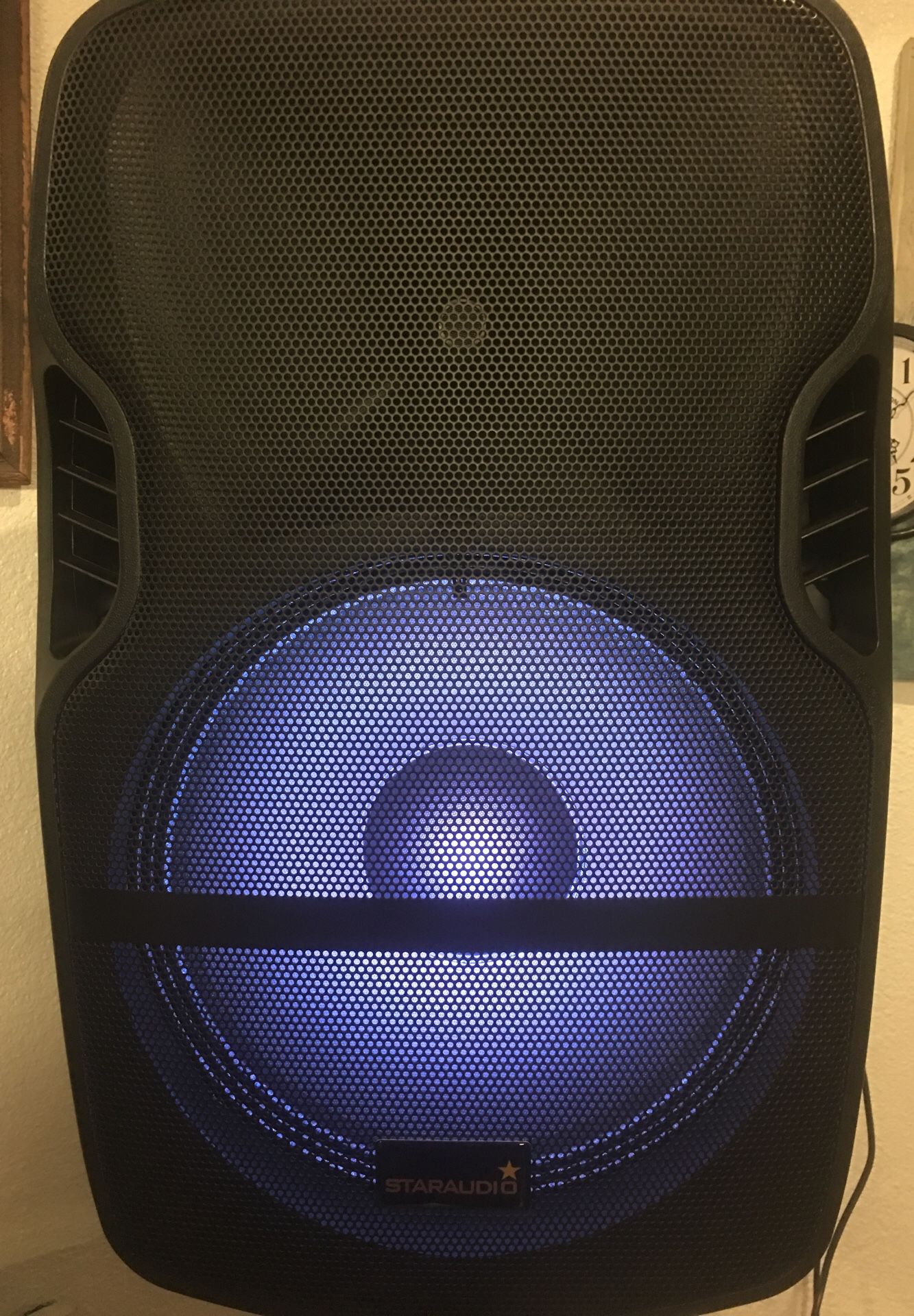 2000 watts pro audio speaker with stand and microphone