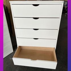 5 drawers dresser / Five drawers dresser