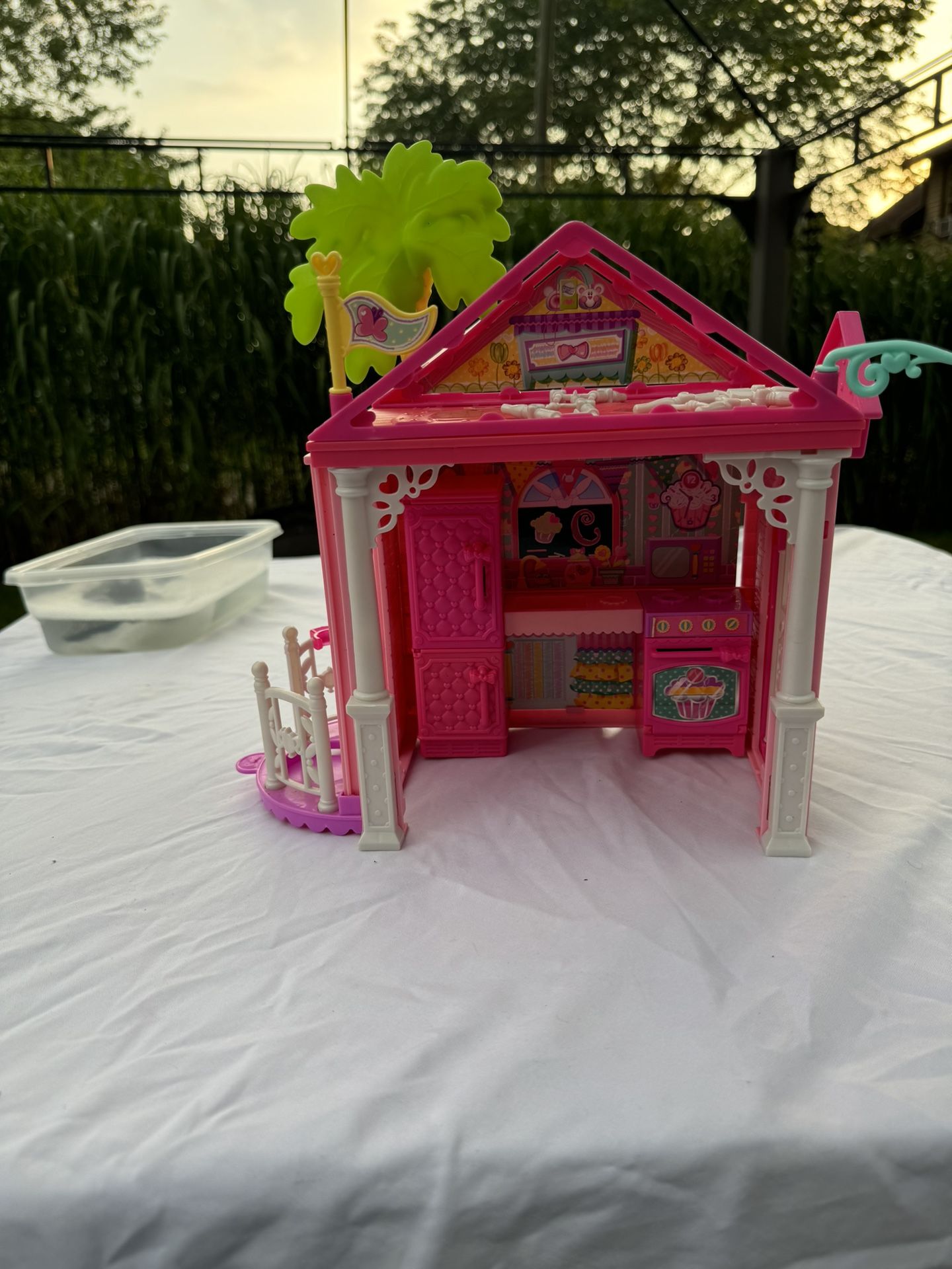 Chelsea‘s Dollhouse
