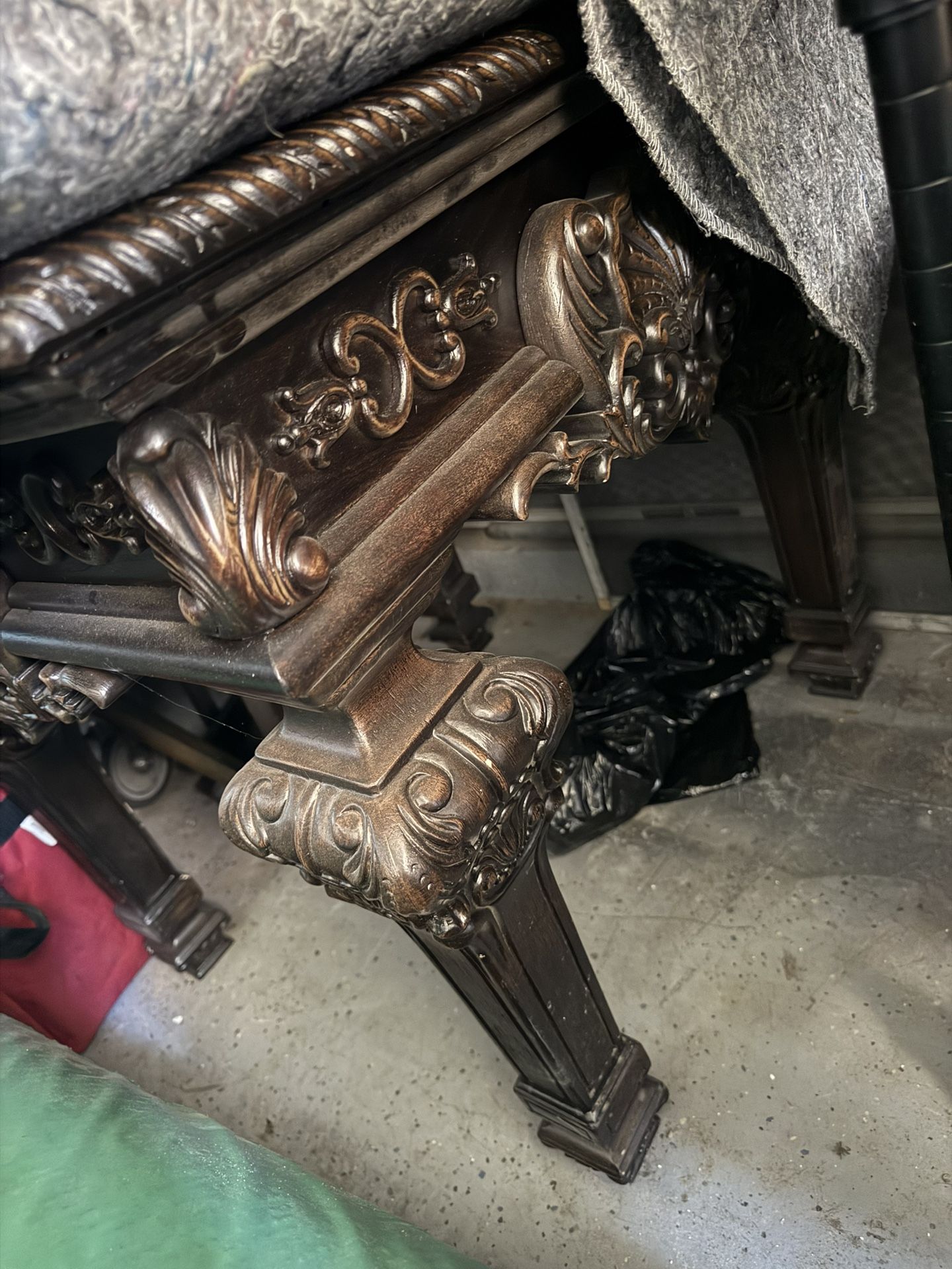 2 End Tables