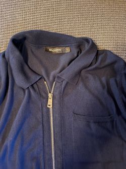 Bolongaro Navy blue longe sleeve fleece sweater (slightly used) size large