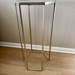 Nice Mirrored Side/Drink Table