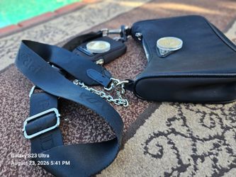 Crossbody purse