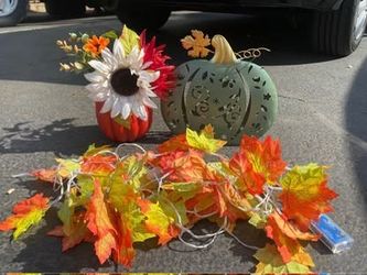 Fall Decor Bundle – Pumpkin, Leaf String Lights & Floral Arrangement