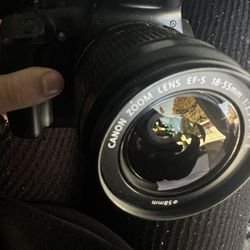 Canon EOS Rebel SL3 DSLR Camera with 18-55mm Lens (Black)