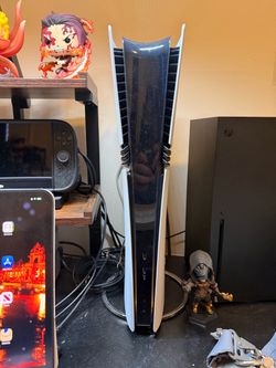 Ps5 pro - like new