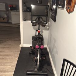 Escholon Connect Bike With Large Screen 