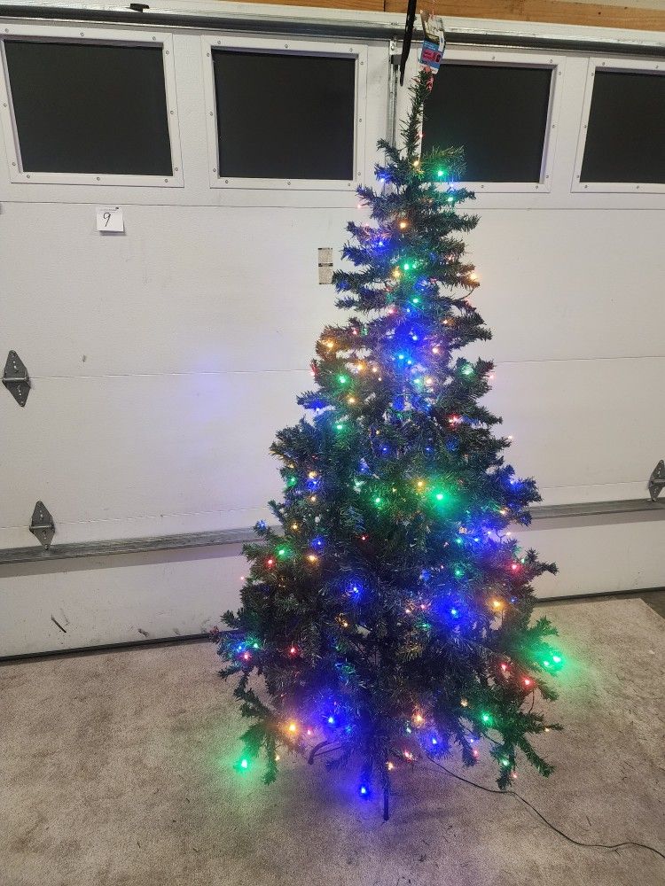 *** 6 FT CHRISTMAS TREE ***