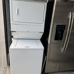 Stakable Washer And Dryer Good Condition Everything Works Fine 