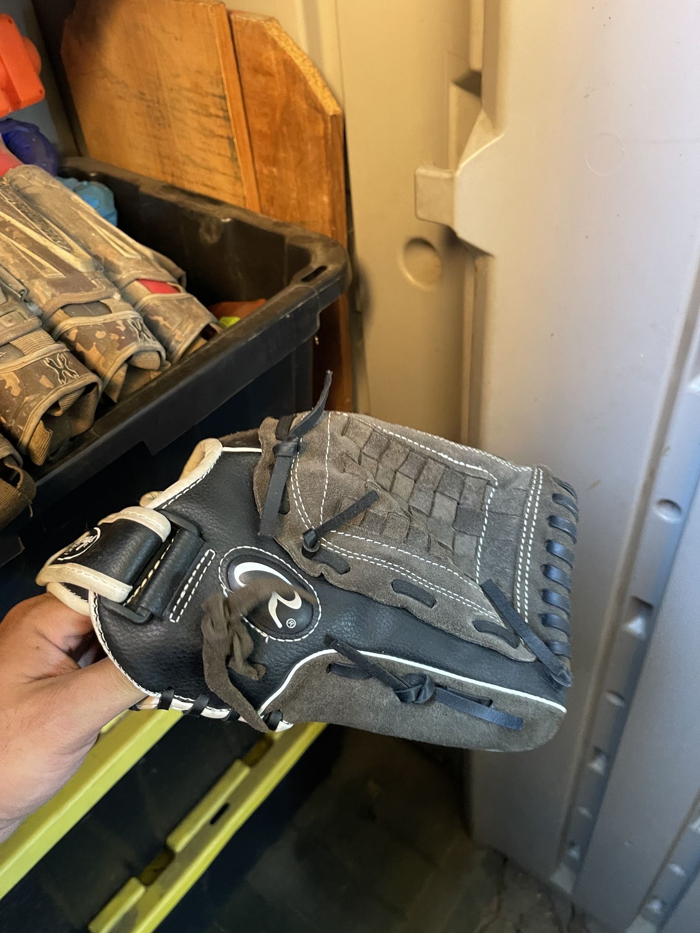 Baseball Gloves For Boys