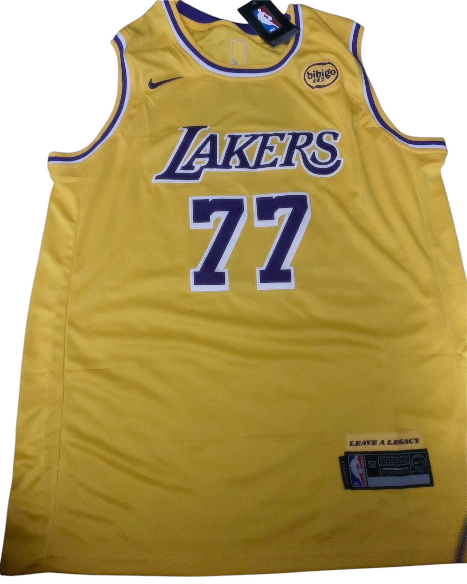 New Stitched Los Angeles Lakers Luka Doncic Jersey size Medium-XL
