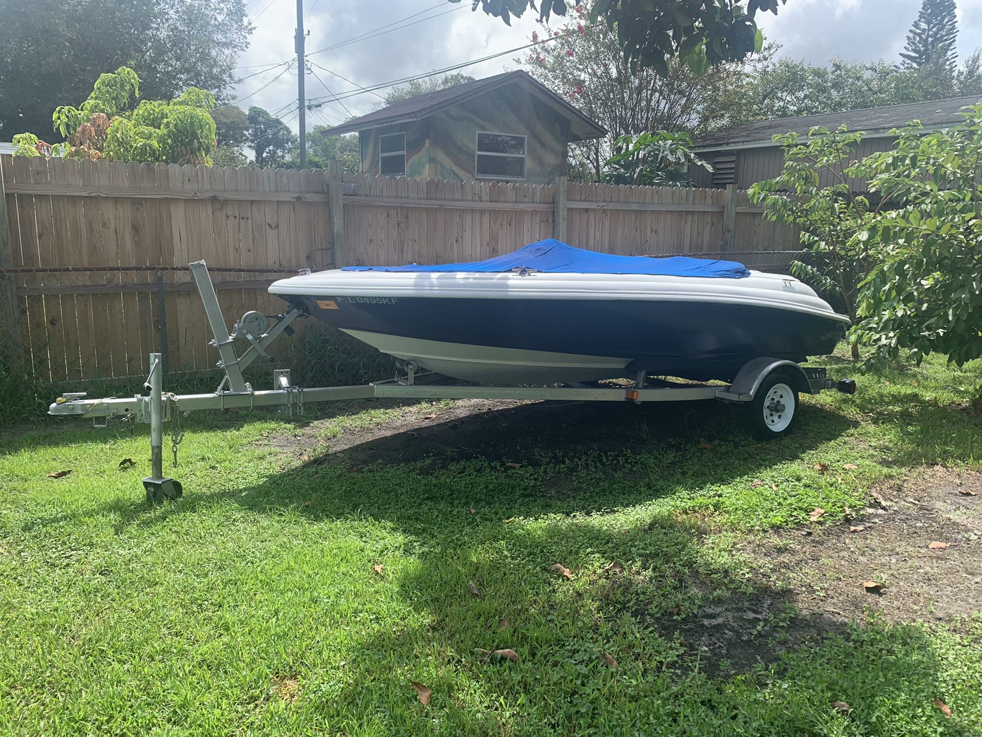 1998 rinker rocket