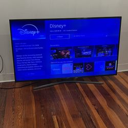Samsung Smart TV 55” with Apps (Netflix, Disney+, Hulu)