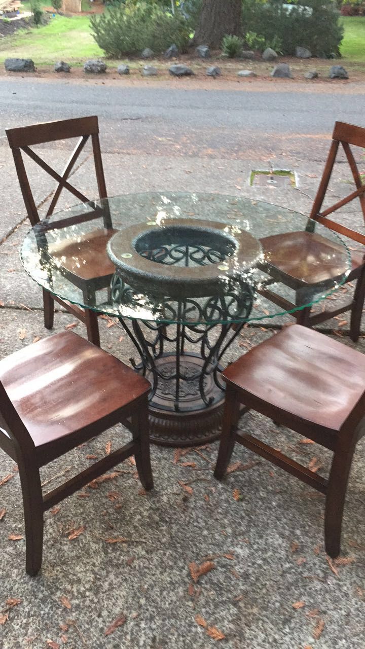 Entryway/ Dinner Table/Patio Table