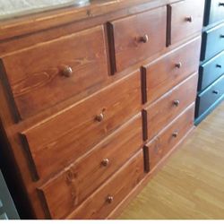PINEWOOD 9 DRAWER DRESSER