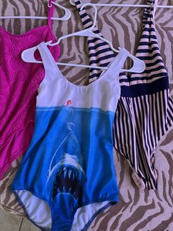 Lots Of Bikinis👙 Swim Suits Size S- XS Super Cute Súper Wear 💦