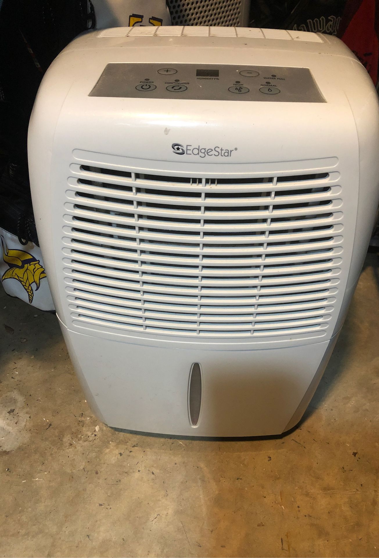 EdgeStar Dehumidifier