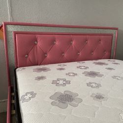 Full Size Bed Frame With Mattress