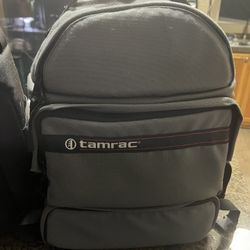 Amazing Deal 2 Perf Condition Hiking Backpacks 🎒 Lowepro And Tamrac