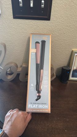 Conair Infiniti Pro Flat Iron Rose Gold 