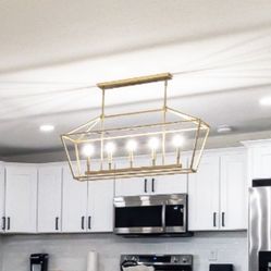 Farmhouse Linear Lantern Chandelier—like New 