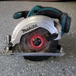 Makita Saw XSS02
