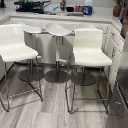 Kitchen Chairs And Bar Stools From IKEA  