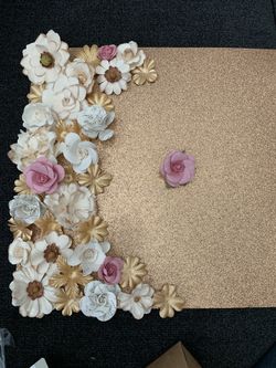 Graduation cap topper