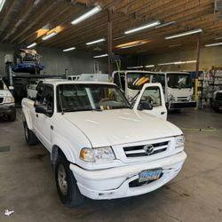 2002 Mazda B300 -Ranger 