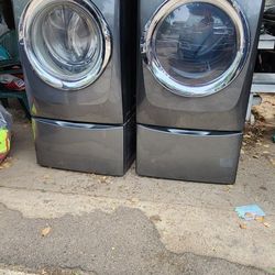 Electrolux Washer & Dryer 