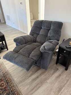 Lazy-E-Boy Recliner