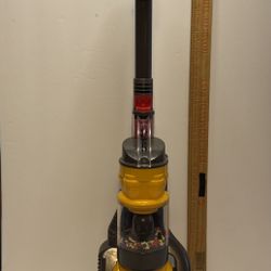 Kids Toy Dyson Yellow Ball Battery Powered Vacuum Cleaner - Tested And Working!