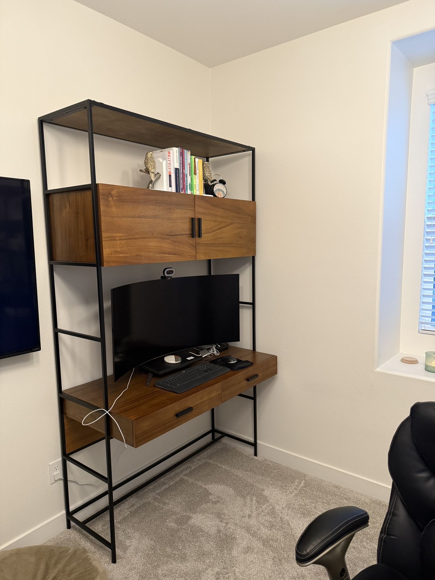 Home Office Set - Desk And bookshelf 
