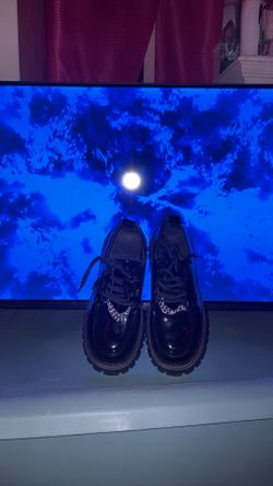 Glossy Black Alternative platform shoes size 5.5