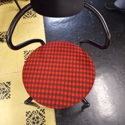 Adorable And Modernized Black Glass Table And Three Matching Chairs